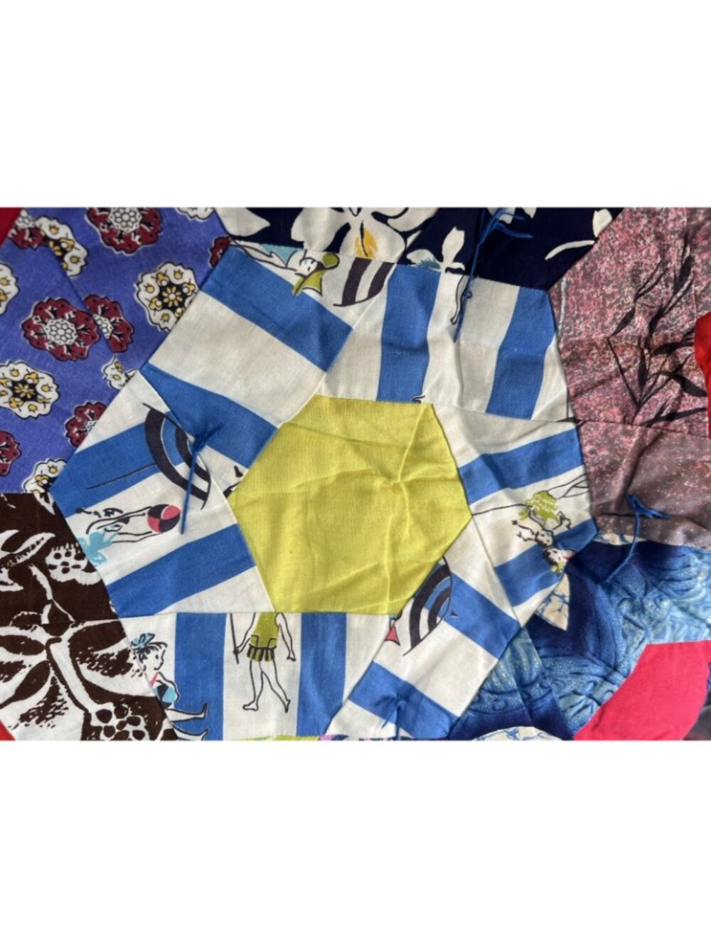 vtg Artizan Hand Tied Boho Luxe Patchwork Floral Blossom Quilt 60x70'' heavy - Picture 5 of 8